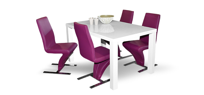 Küche Tisch weiß Stühle lila